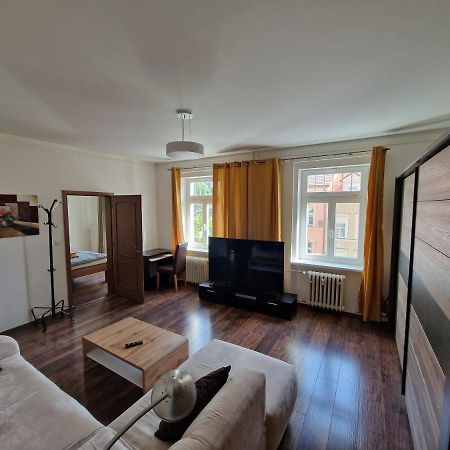 Apartman 63M2 S Balkonem V Lazenskem Centru Karlsbad Buitenkant foto